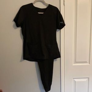 Medcoture black scrub set jogger